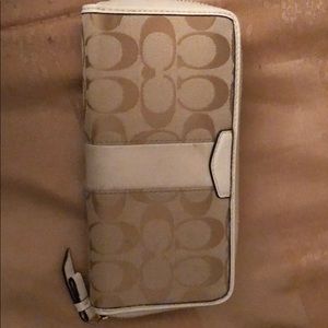 Coach wallet
